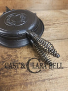 WOW VERY cool and tough to find! Early 1900’s Fanner Mfg Co No. 8 Crescent Cast Iron Waffle Maker with Low Base. Harder