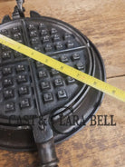 WOW VERY cool and tough to find! Early 1900’s Fanner Mfg Co No. 8 Crescent Cast Iron Waffle Maker with Low Base. Harder