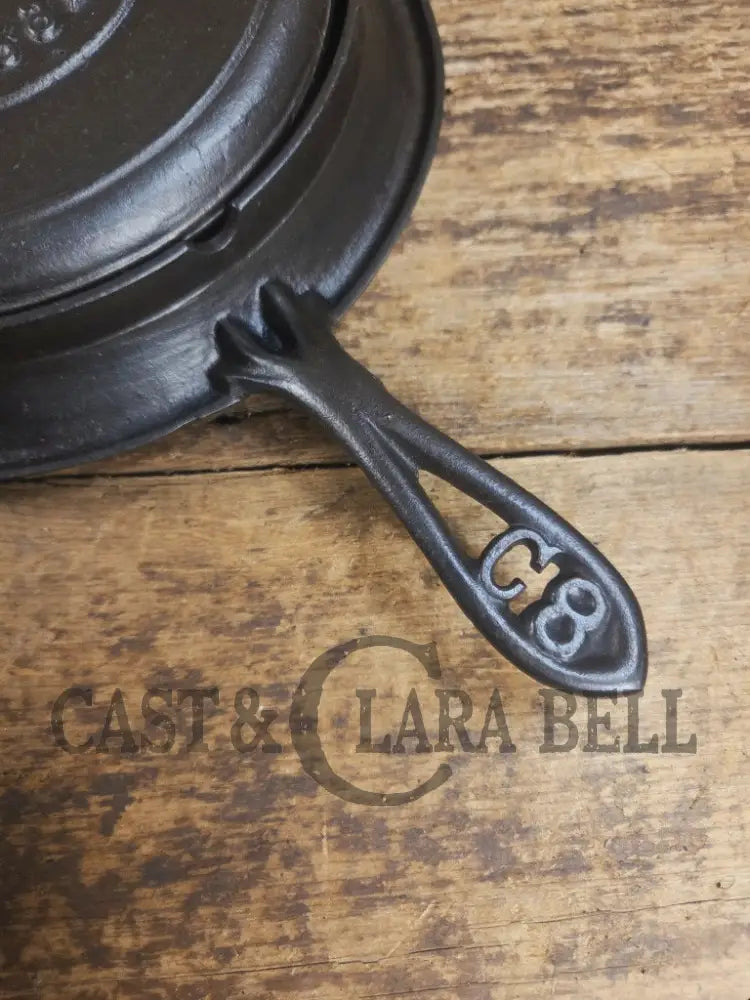 WOW VERY cool and tough to find! Early 1900’s Fanner Mfg Co No. 8 Crescent Cast Iron Waffle Maker with Low Base. Harder