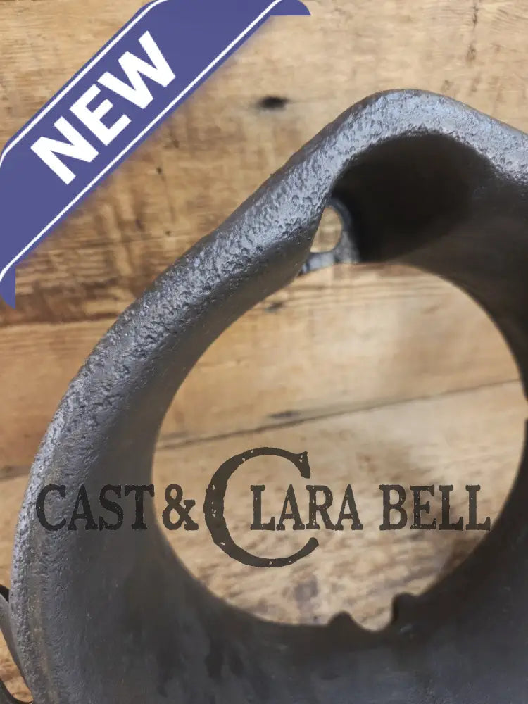 WOW VERY cool and tough to find! Early 1900’s Fanner Mfg Co No. 8 Crescent Cast Iron Waffle Maker with TALL Base.