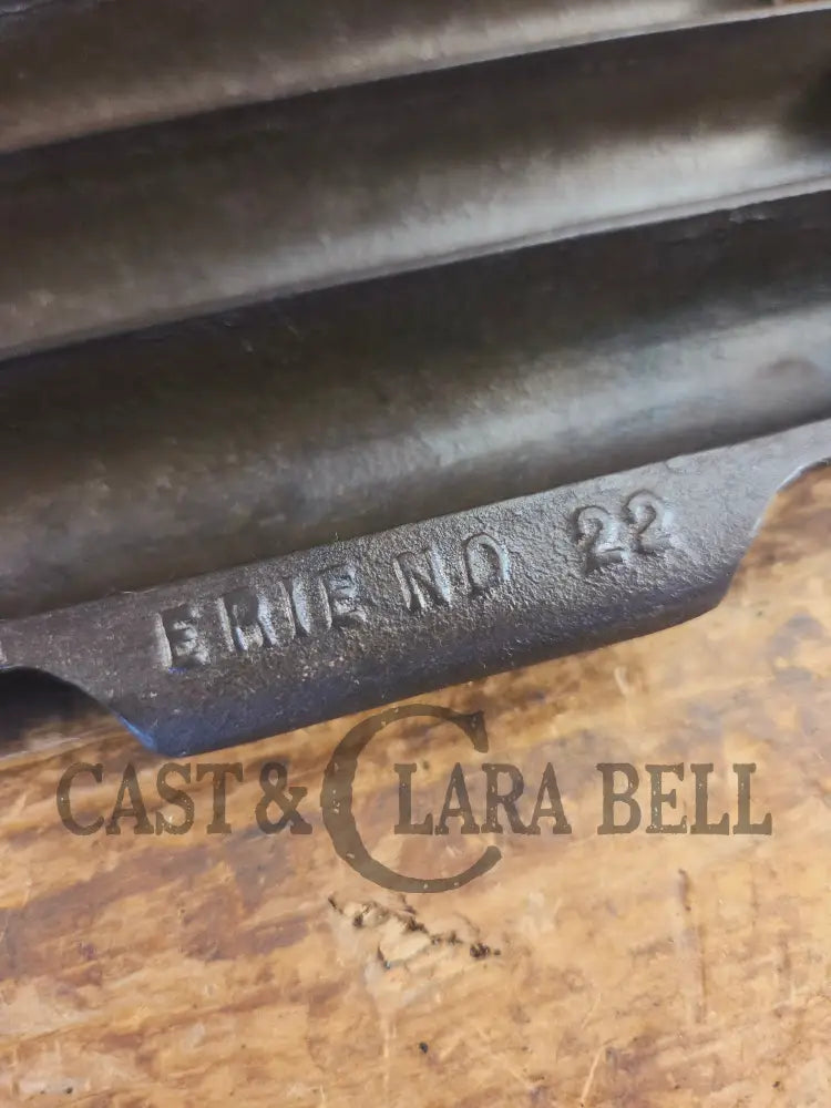WOW very cool. Raised Erie No. 22 Breadstick Pan. Early 1900’s No. 22 Corn Bread Pan 11 cup 954 - Bakeware