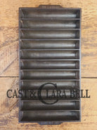 WOW very cool. Raised Erie No. 22 Breadstick Pan. Early 1900’s No. 22 Corn Bread Pan 11 cup 954 - Bakeware